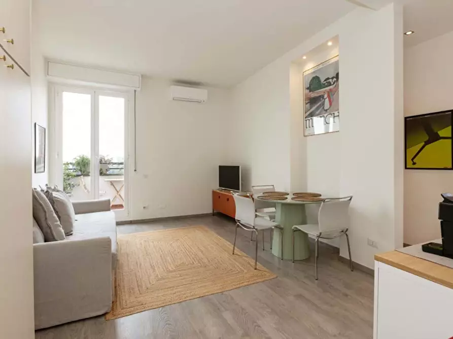 Immagine 1 di Appartamento in affitto  in Viale Isonzo28 a Milano