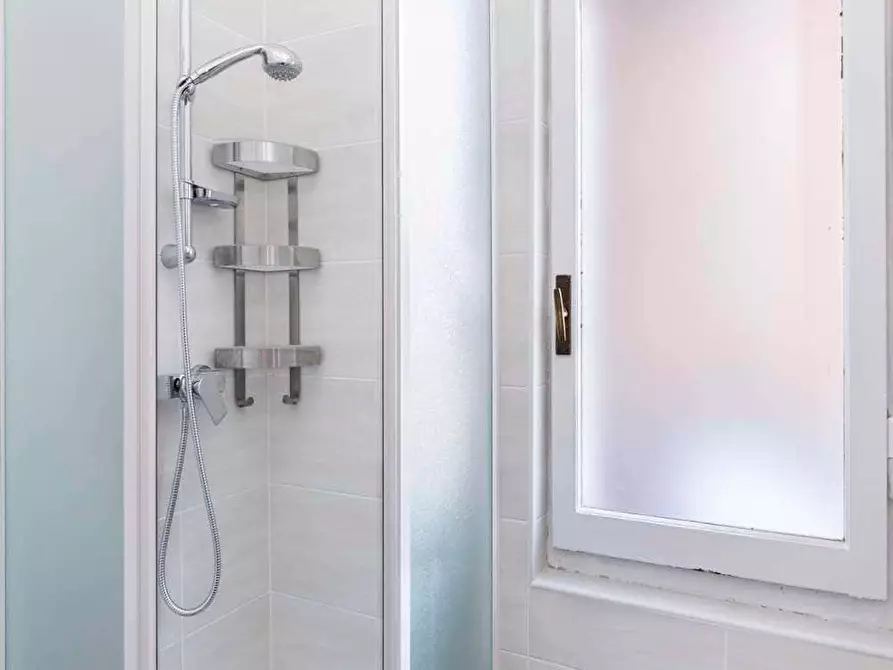 Immagine 27 di Camera in affitto  in Via Salvatore Barzilai19 a Milano