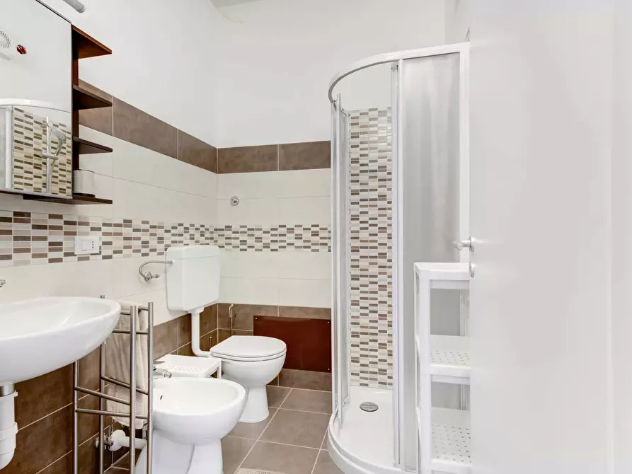 Immagine 6 di Camera in affitto  in Via Stromboli1 a Milano