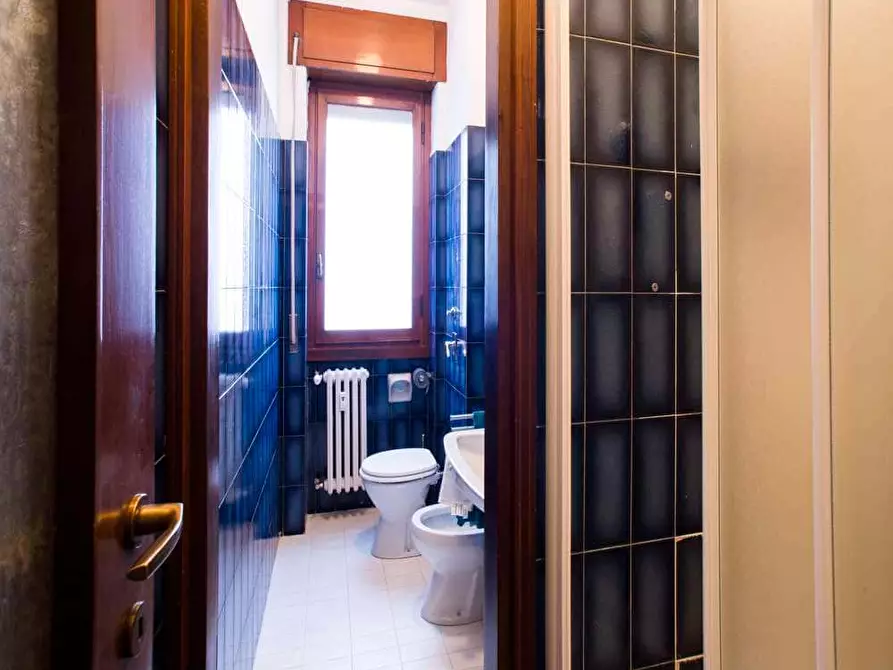 Immagine 29 di Camera in affitto  in Via Francesco Arese12 a Milano