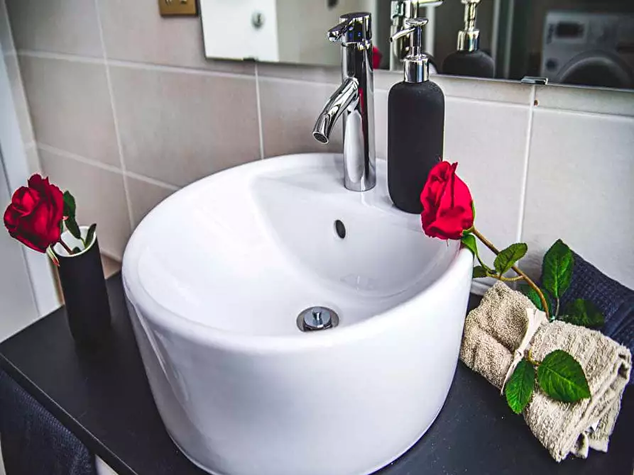 Immagine 19 di Camera in affitto  in Viale Nazario Sauro4 a Milano