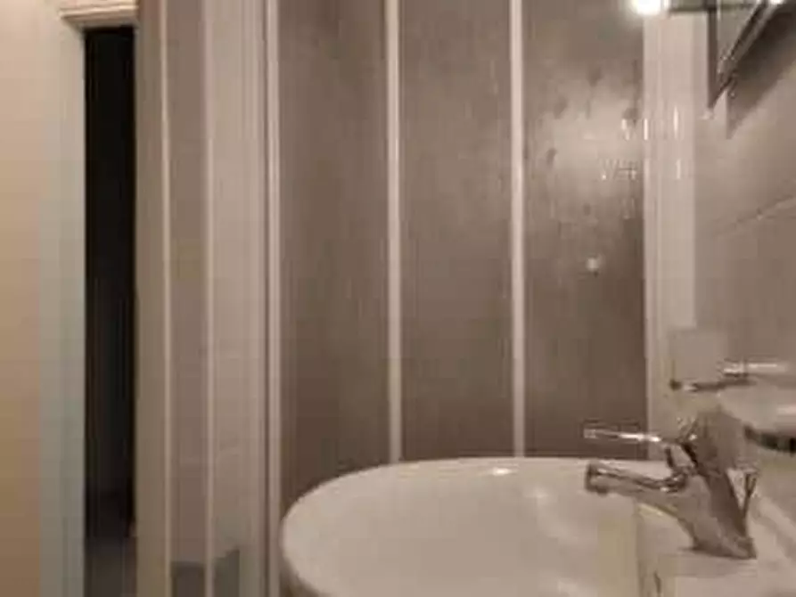 Immagine 16 di Appartamento in affitto  in Via Emilia Santo Stefano56 a Reggio Nell'emilia