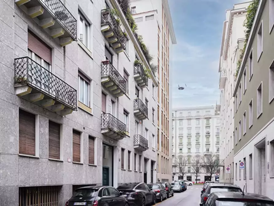 Immagine 27 di Appartamento in affitto  in Via Pompeo Litta7 a Milano