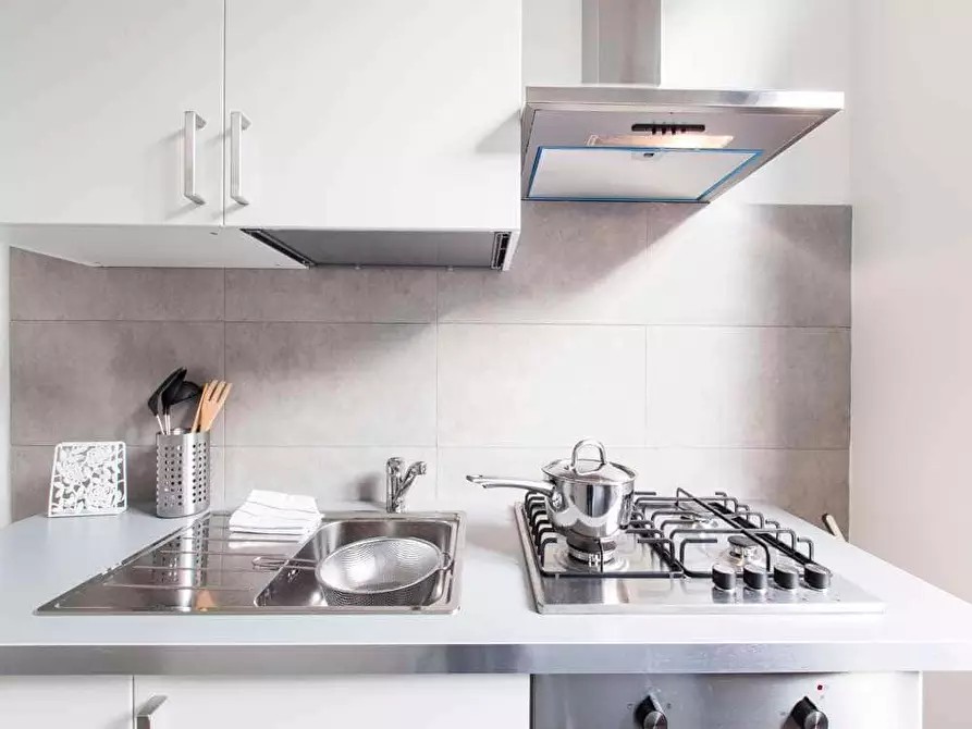 Immagine 45 di Camera in affitto  in Via Verbano5 a Milano