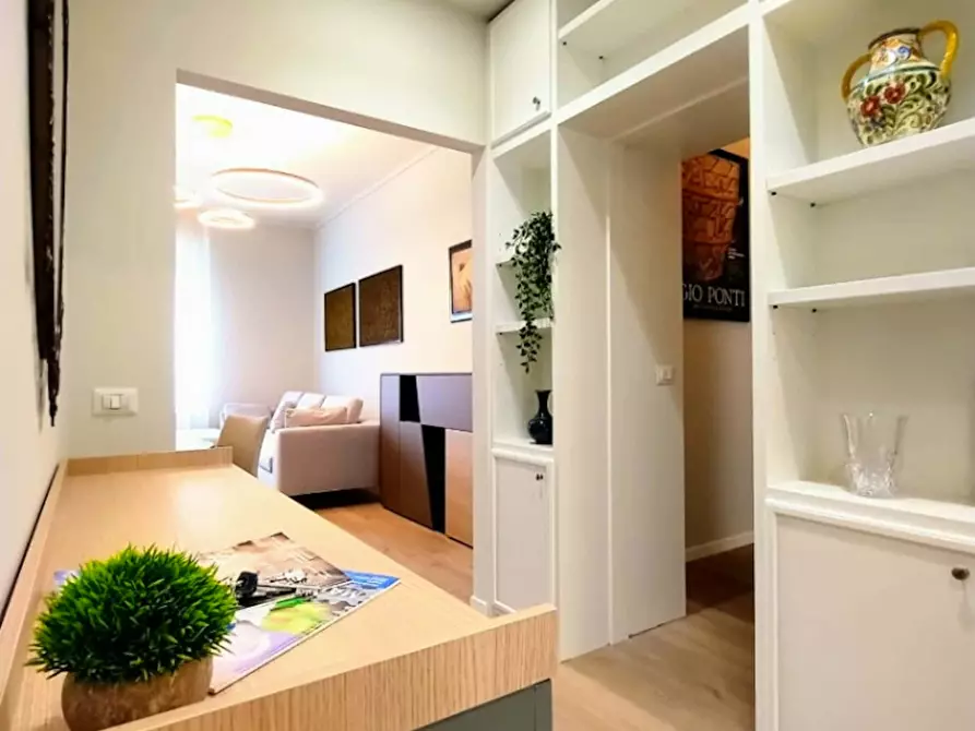 Immagine 8 di Appartamento in affitto  in Via Olmetto a Milano