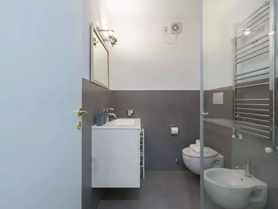 Immagine 8 di Appartamento in affitto  in Via Vigevano13 a Milano