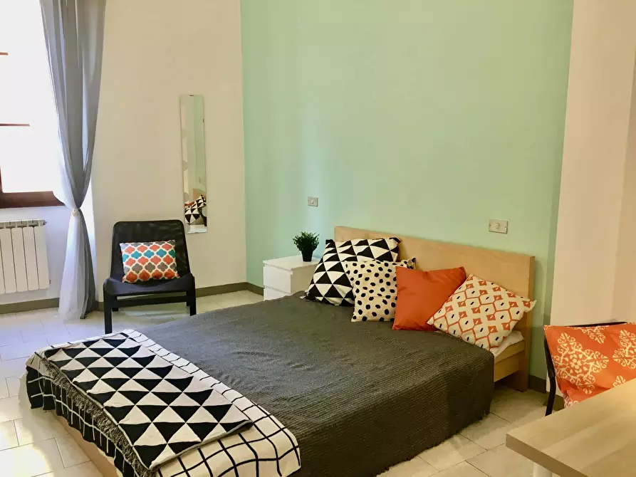 Immagine 1 di Camera in affitto  in Via del Ponte Rosso13 a Firenze