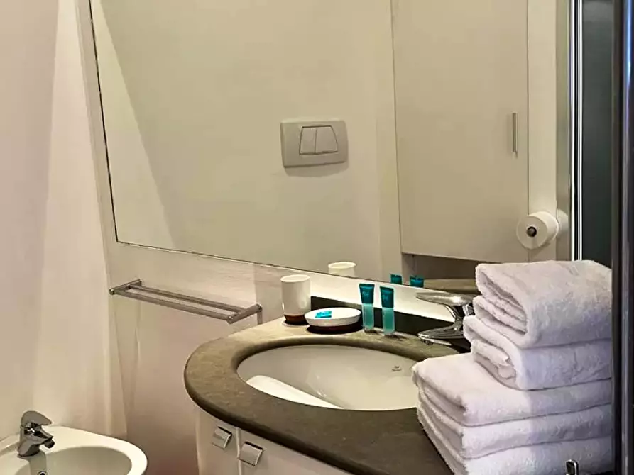 Immagine 10 di Appartamento in affitto  in Via Pietro Custodi5 a Milano