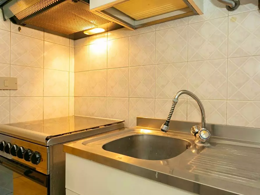 Immagine 11 di Camera in affitto  in Via Ruggero Bonghi a Milano