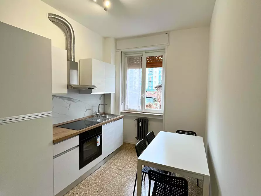 Immagine 1 di Appartamento in affitto  in Via Riva di Trento9 a Milano