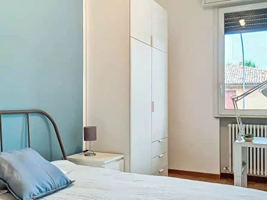 Immagine 4 di Camera in affitto  in Viale Roma60 a Forli'