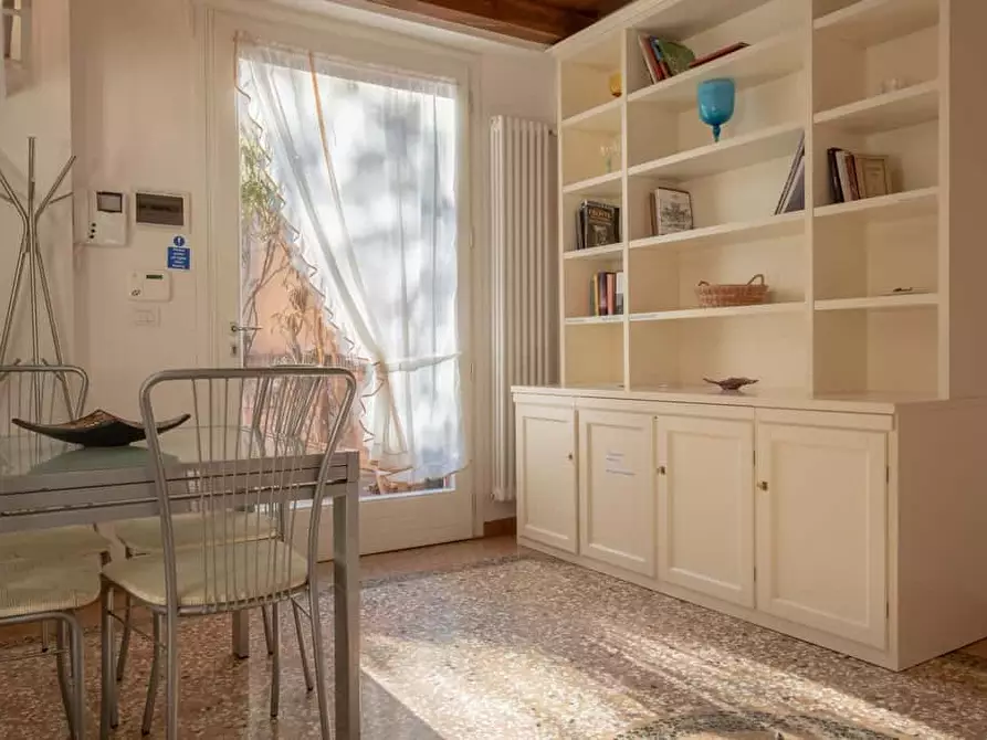 Immagine 9 di Appartamento in affitto  in Via Sant'Isaia25 a Bologna