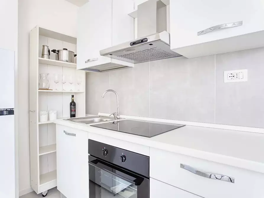 Immagine 15 di Appartamento in affitto  in Via Giovanni Battista Cassinis1 a Milano