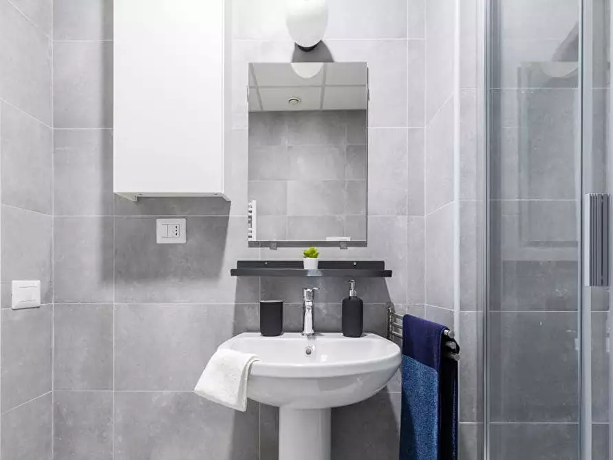 Immagine 6 di Camera in affitto  in Viale Bligny28 a Milano