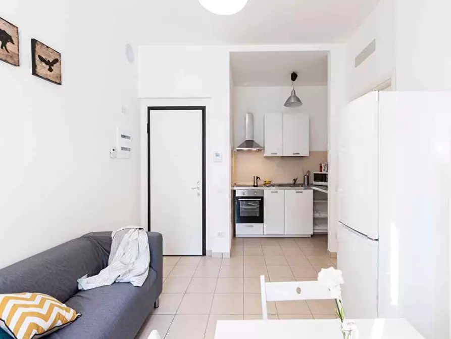 Immagine 22 di Camera in affitto  in Via Gardone5 a Milano