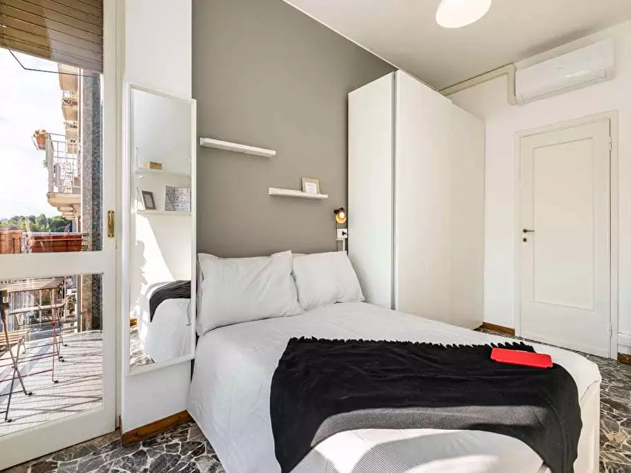 Immagine 1 di Camera in affitto  in Via Monte Bianco46 a Milano