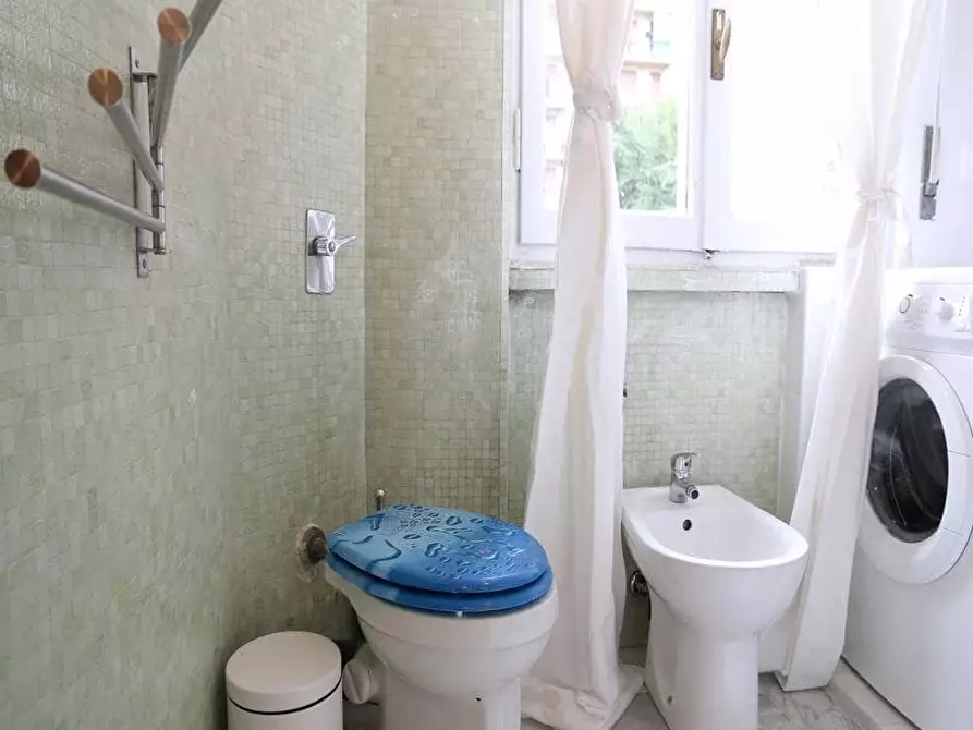 Immagine 12 di Camera in affitto  in Via Salvatore Barzilai15 a Milano