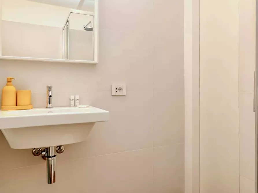 Immagine 14 di Appartamento in affitto  in Corso di Porta Nuova52a a Milano