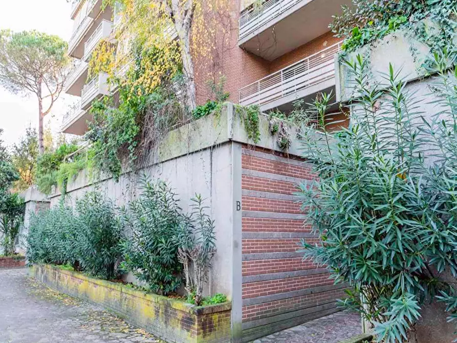 Immagine 12 di Camera in affitto  in Via Fiume delle Perle146 a Roma