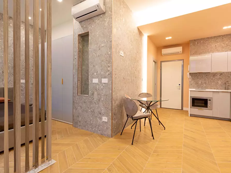 Immagine 8 di Appartamento in affitto  in Via Francesco Daverio6 a Milano