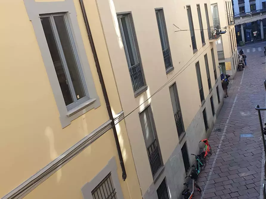 Immagine 29 di Appartamento in affitto  in Via dei Piatti8 a Milano