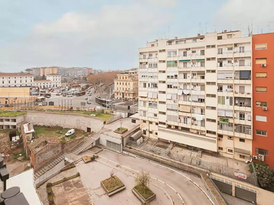 Immagine 33 di Appartamento in affitto  in Via Crescenzo del Monte31 a Roma