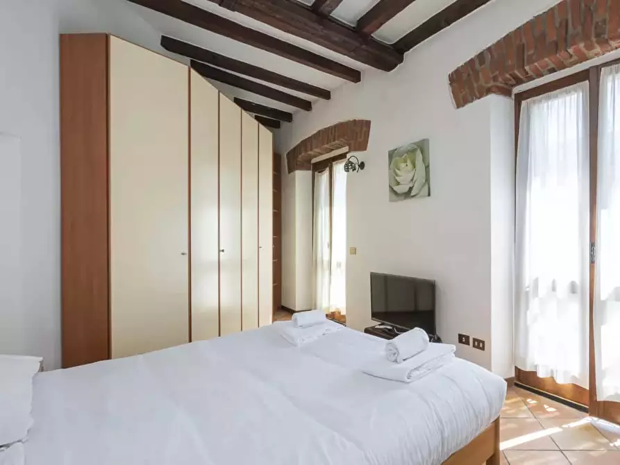 Immagine 13 di Appartamento in affitto  in Via Lodovico Muratori10 a Milano