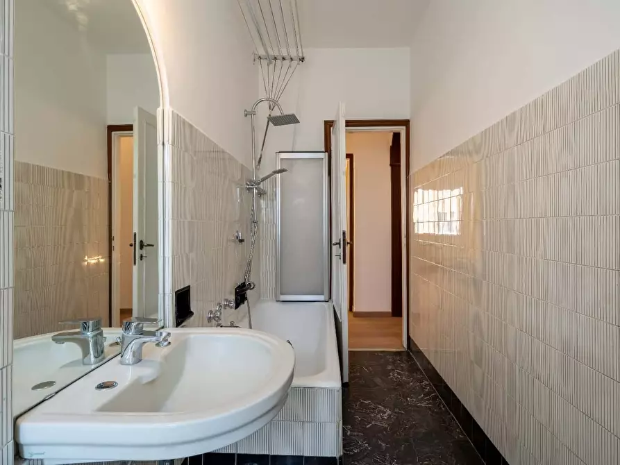 Immagine 7 di Camera in affitto  in Viale Gran Sasso10 a Milano