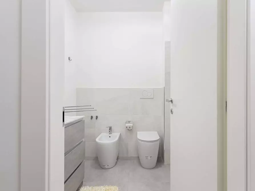 Immagine 16 di Appartamento in affitto  in Via Franco Russoli9 a Milano
