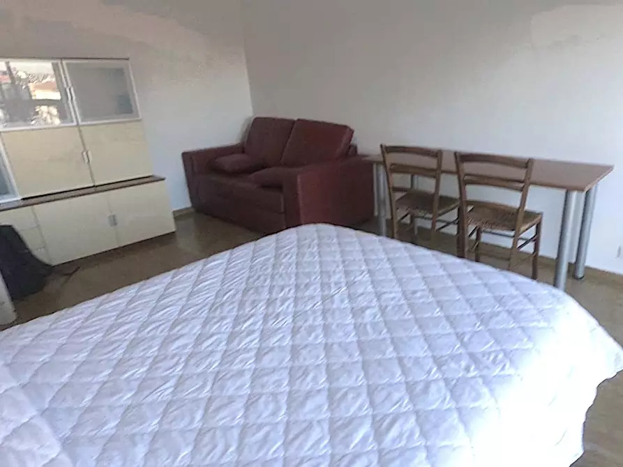 Immagine 4 di Camera in affitto  in Alzaia Naviglio Pavese106 a Milano