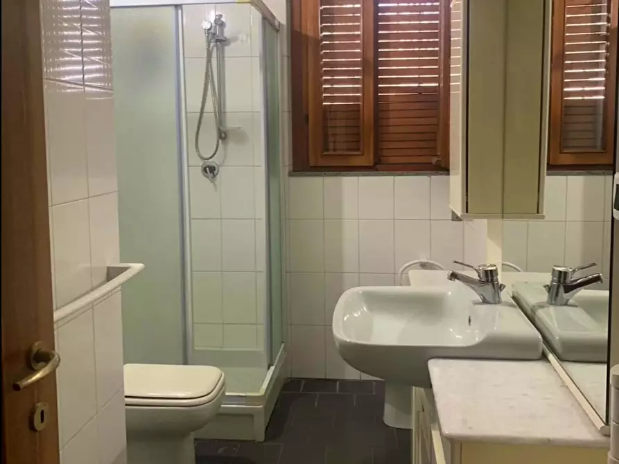 Immagine 11 di Camera in affitto  in Viale Sarca a Milano