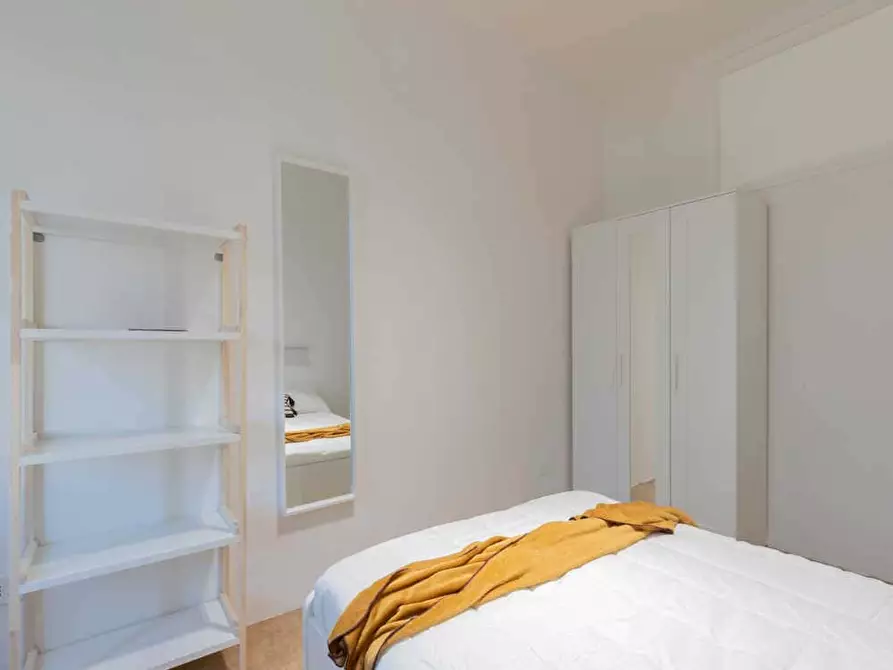 Immagine 2 di Camera in affitto  in Viale Carlo Espinasse10 a Milano