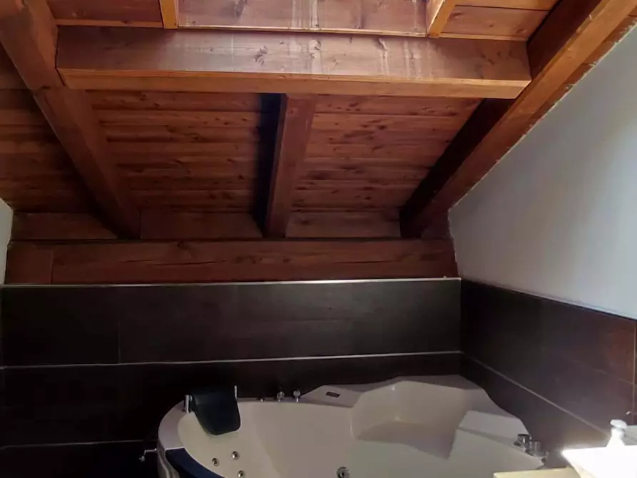 Immagine 42 di Appartamento in affitto  in Via Felice Caronni52 a Roma