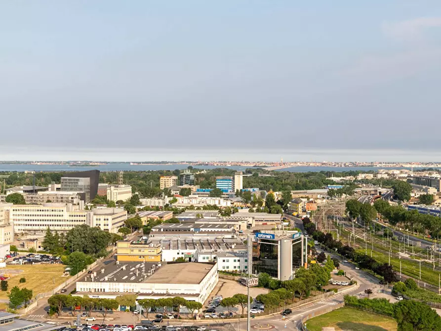 Immagine 13 di Appartamento in affitto  in Via Torino2 a Venezia