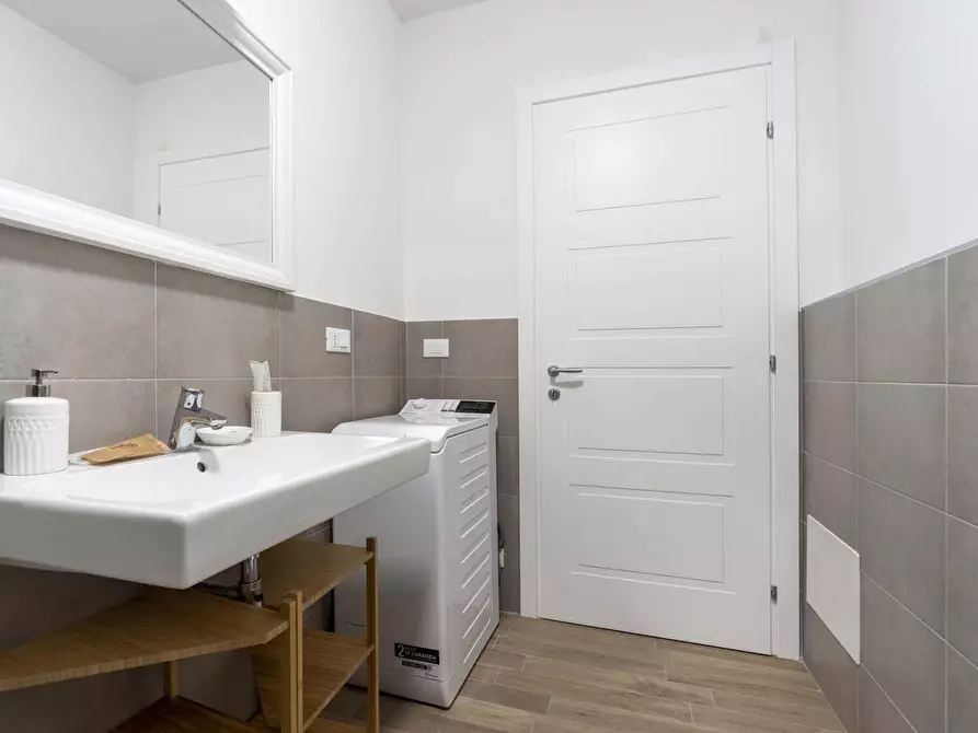 Immagine 11 di Appartamento in affitto  in Via Giuseppe Massarenti254 a Bologna