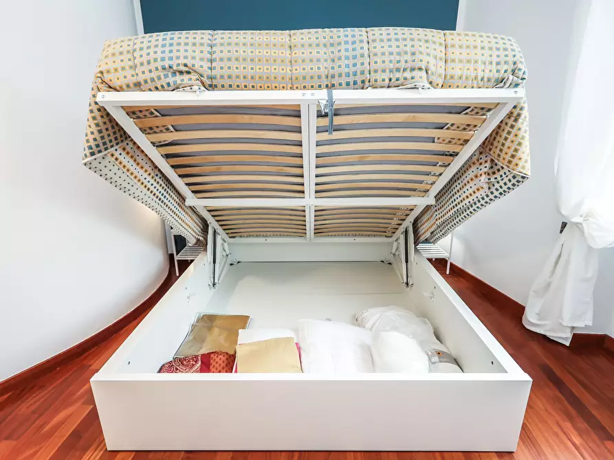 Immagine 31 di Appartamento in affitto  in Via Alserio30 a Milano