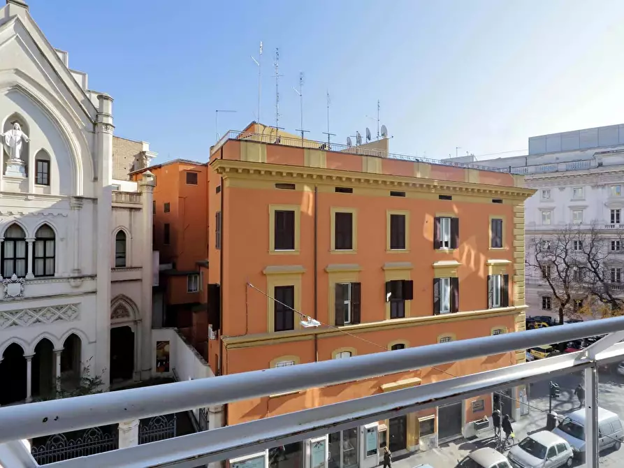 Immagine 7 di Appartamento in affitto  in Via Flavia93 a Roma