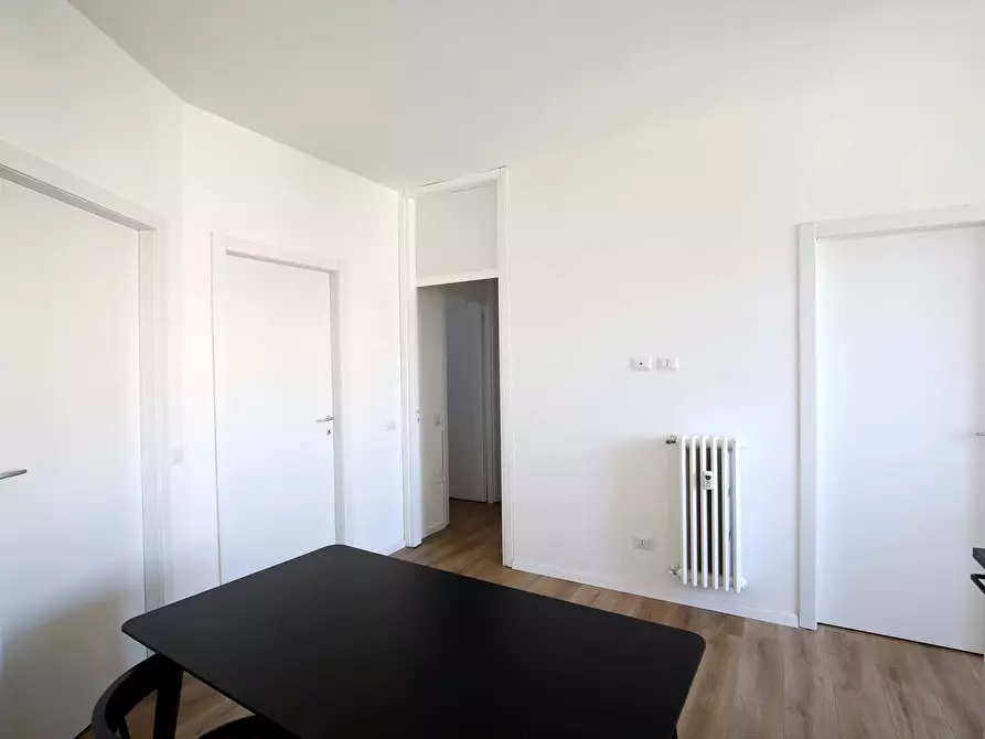Immagine 21 di Camera in affitto  in Via Benjamin Constant6 a Milano