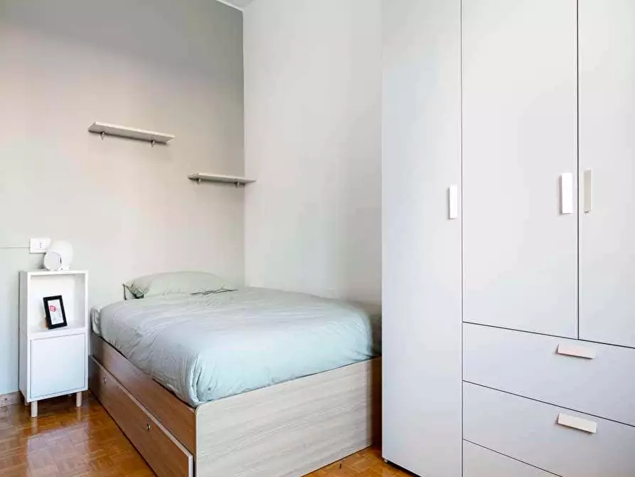 Immagine 8 di Camera in affitto  in Via Nicola Piccinni21 a Milano