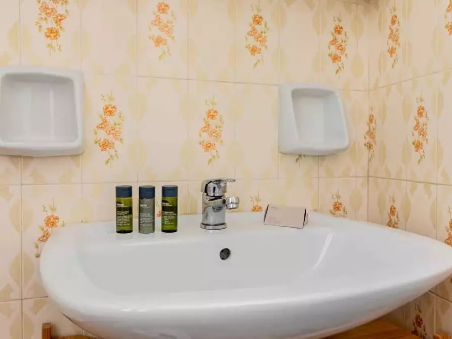 Immagine 24 di Appartamento in affitto  in Via delle Lame85 a Bologna