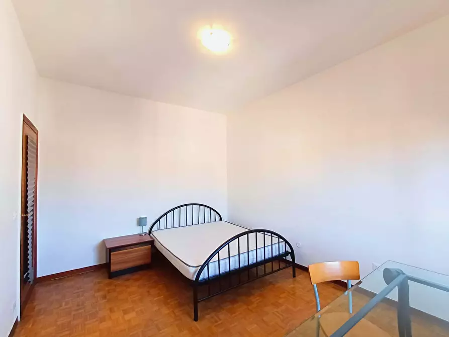 Immagine 3 di Camera in affitto  in Via Montello39 a Brescia