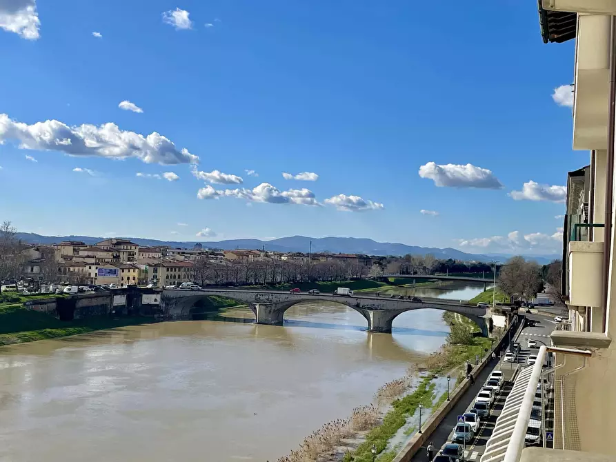 Immagine 32 di Camera in affitto  in Lungarno Amerigo Vespucci60 a Firenze