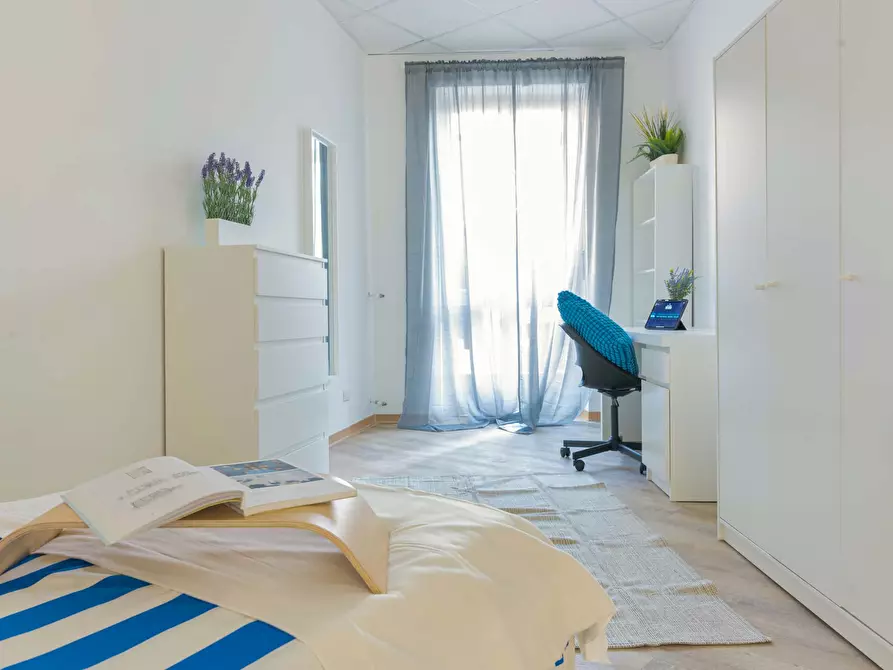 Immagine 4 di Camera in affitto  in Via Elba a Torino