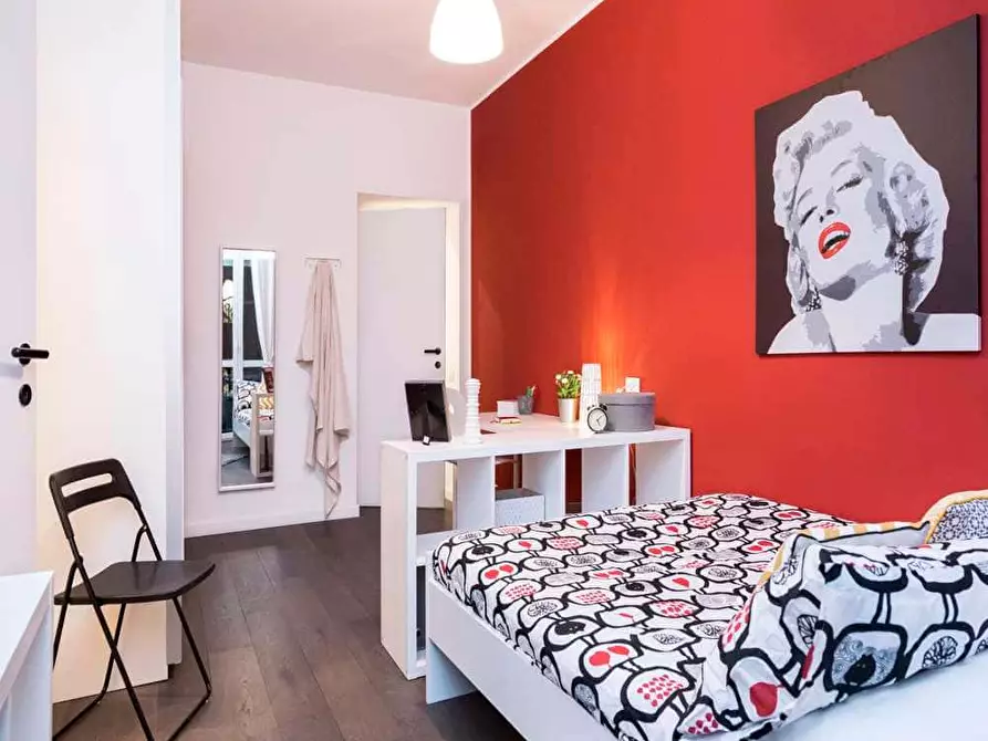 Immagine 6 di Camera in affitto  in Via Antonio Canova25 a Milano