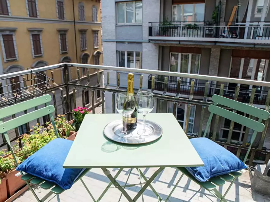 Immagine 22 di Appartamento in affitto  in Via Rezzonico a Como