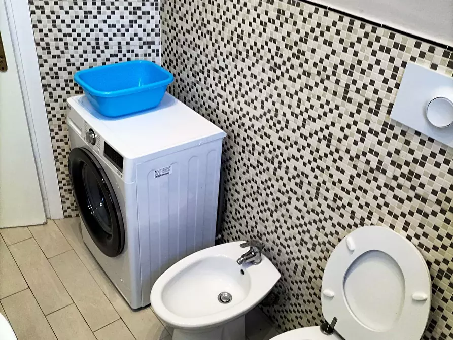 Immagine 21 di Appartamento in affitto  in Via Roberto Cozzi3 a Milano