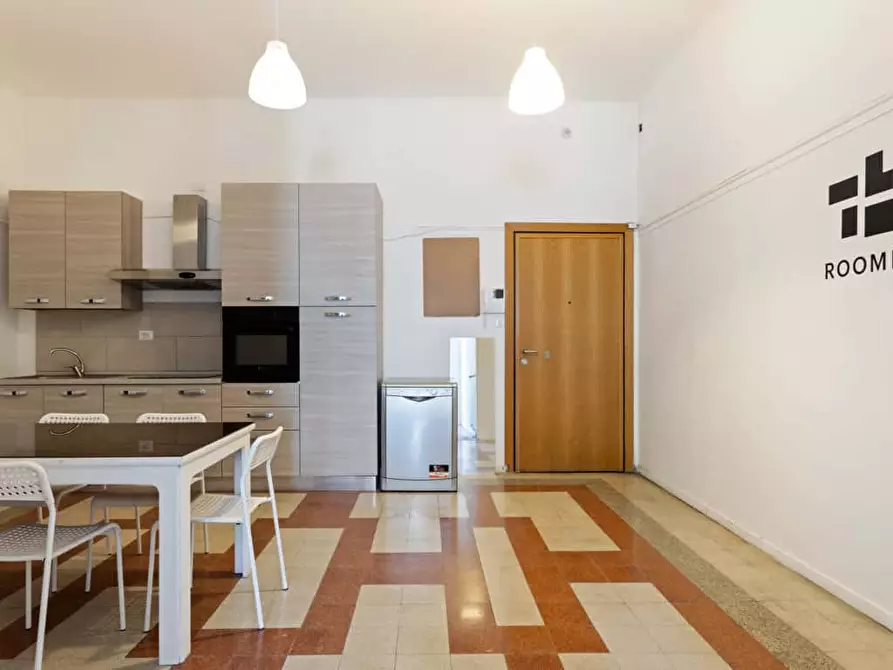 Immagine 9 di Camera in affitto  in Viale Piceno14 a Milano