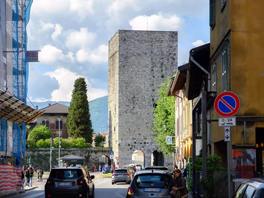 Immagine 21 di Appartamento in affitto  in Via Milano18 a Como