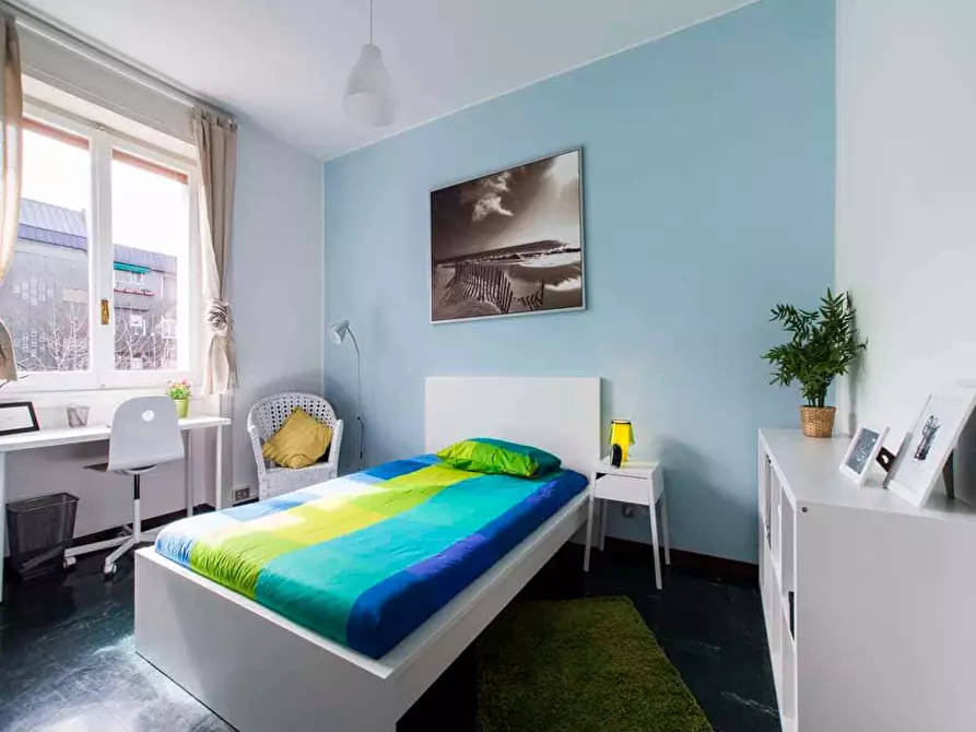 Immagine 1 di Camera in affitto  in Via Raffaello Bertieri1 a Milano