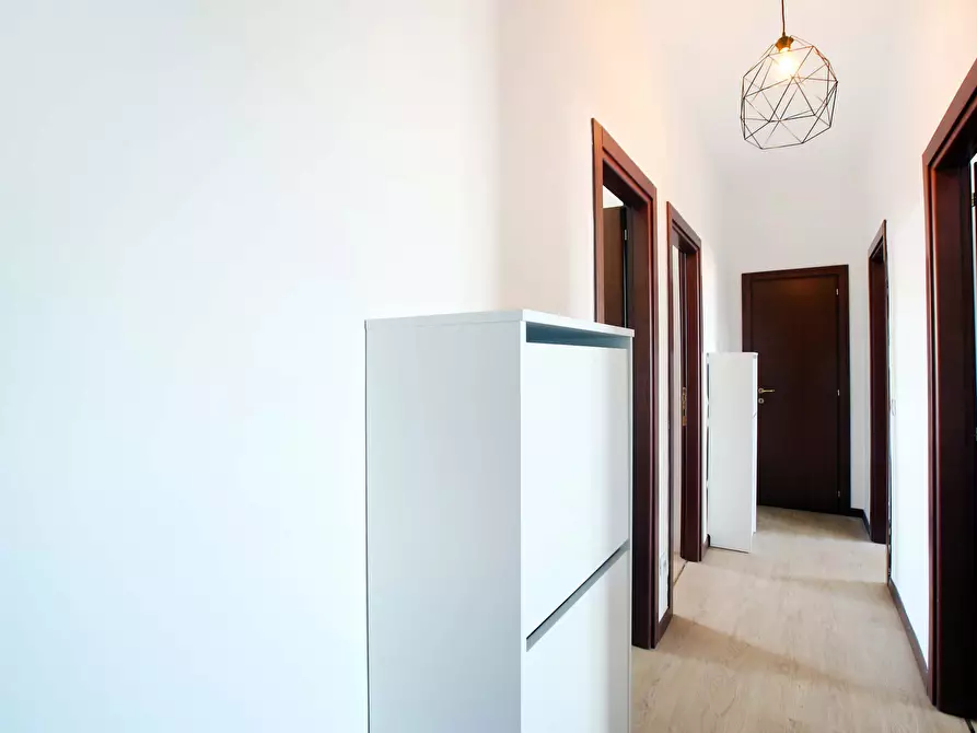 Immagine 12 di Camera in affitto  in Via Benjamin Constant2 a Milano